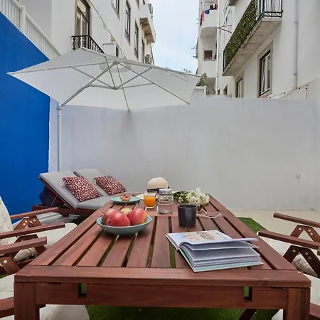 Charming Duplex With Terrace In
