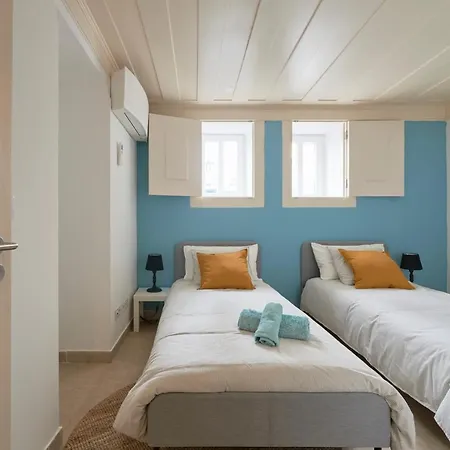 Charming Duplex With Terrace In *